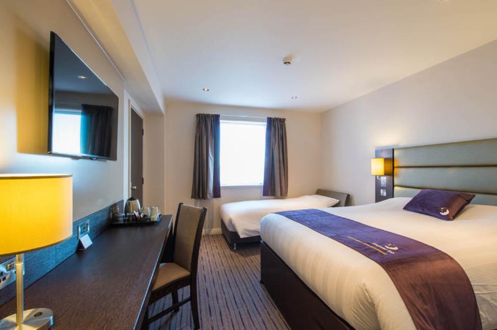 Premier Inn London City - Aldgate Phòng bức ảnh