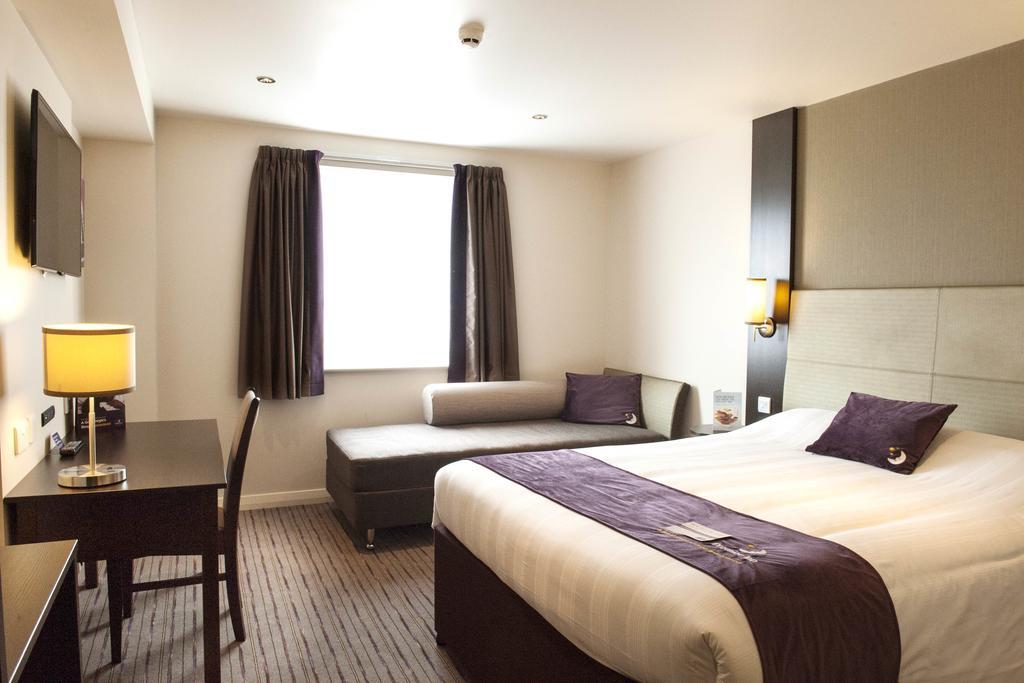 Premier Inn London City - Aldgate Phòng bức ảnh