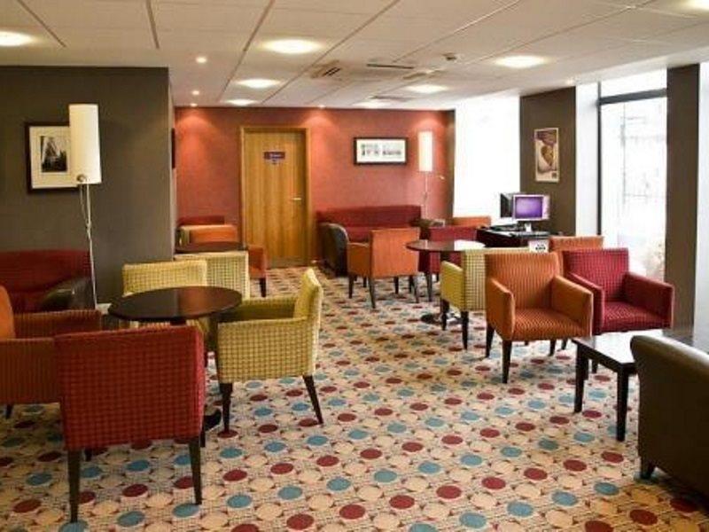 Premier Inn London City - Aldgate Ngoại thất bức ảnh
